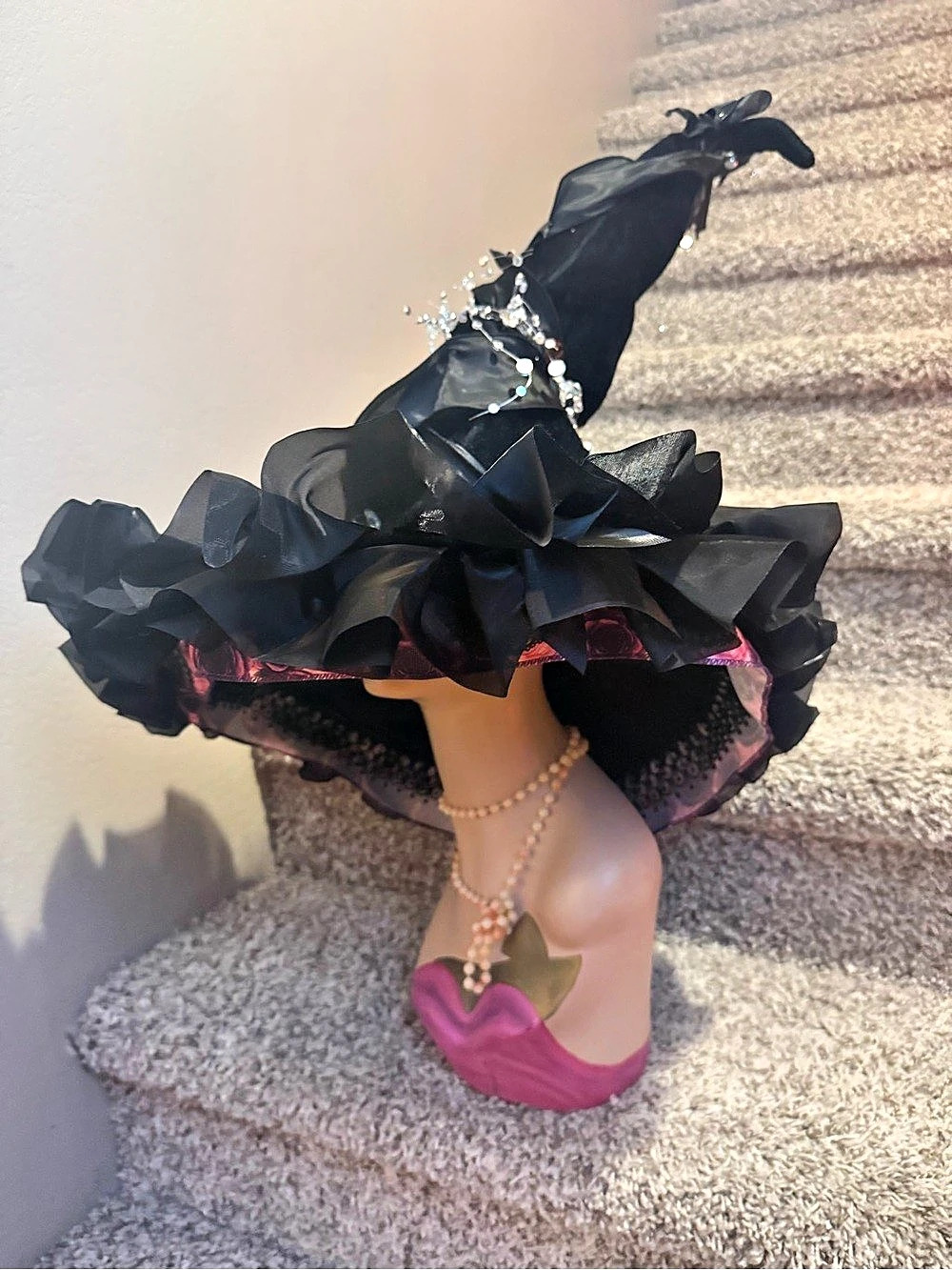 Black Witch Hat Cleo